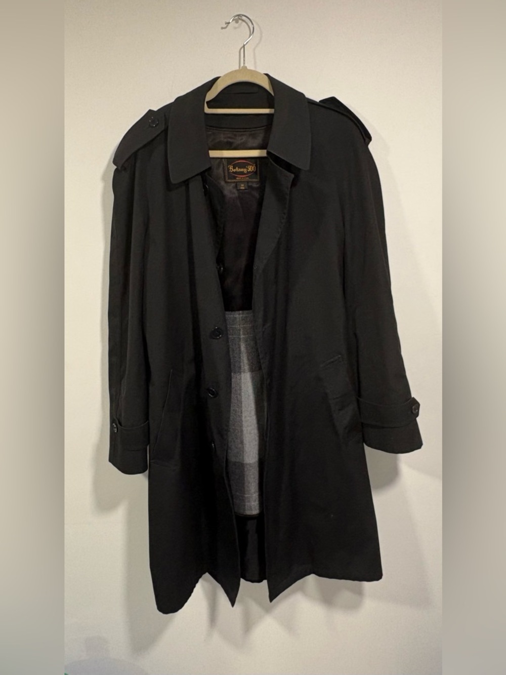 Belstaff Black Men's Trench Coat with Classic Epaulet Details